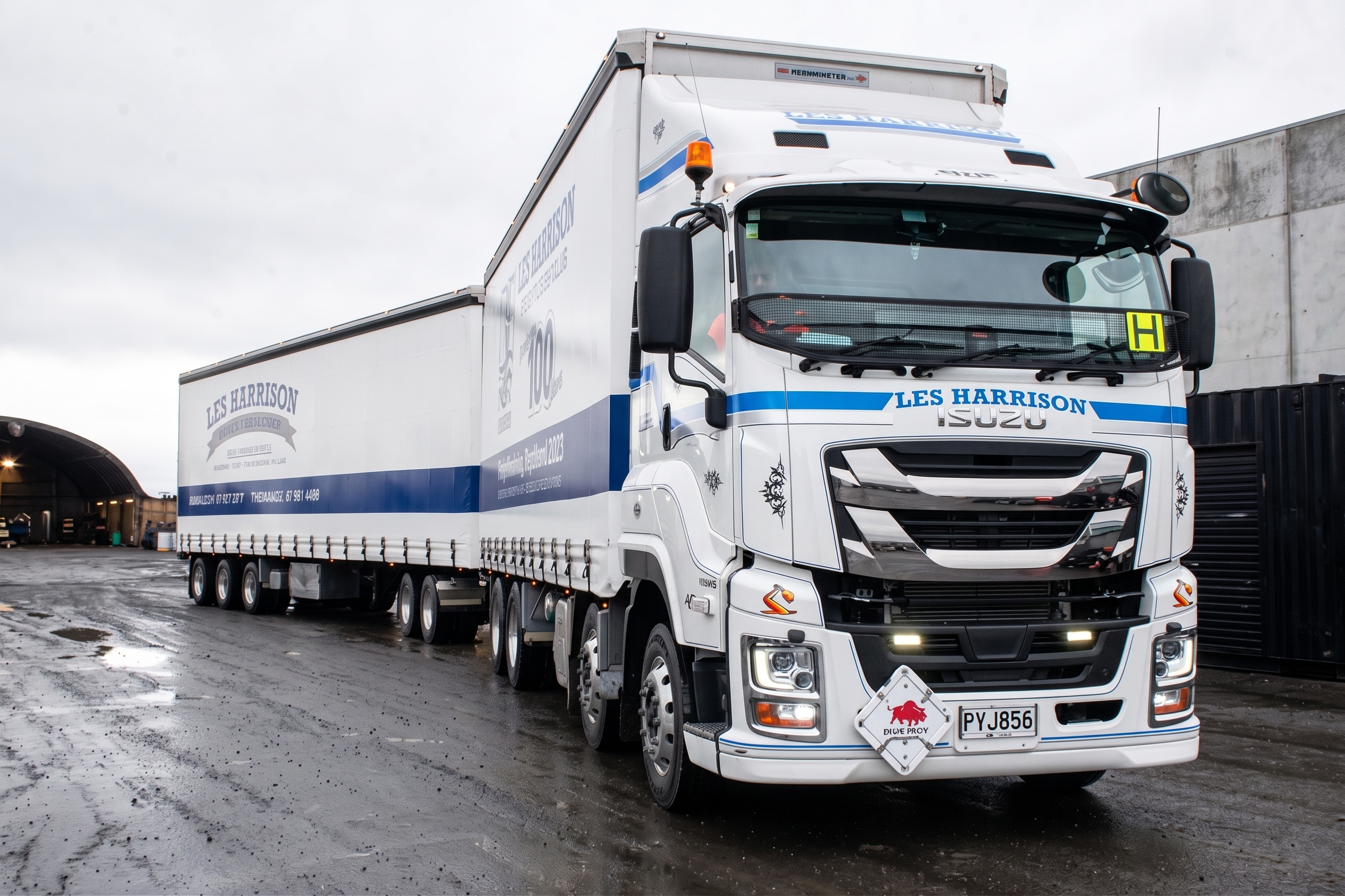 LHT Group freight forwarding curtain sider truck